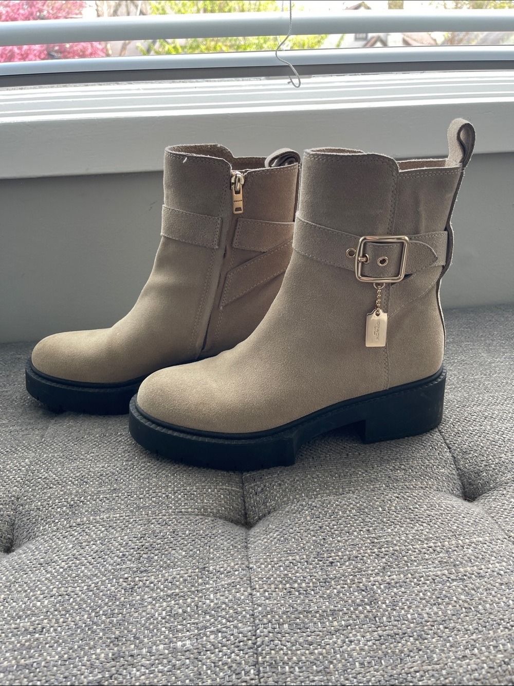 GUC Coach Lacey Suede Bootie Size 7.5 Retail $275 - Picture 3 of 11
